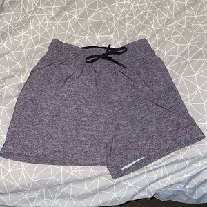 High rise casual lululemon shorts